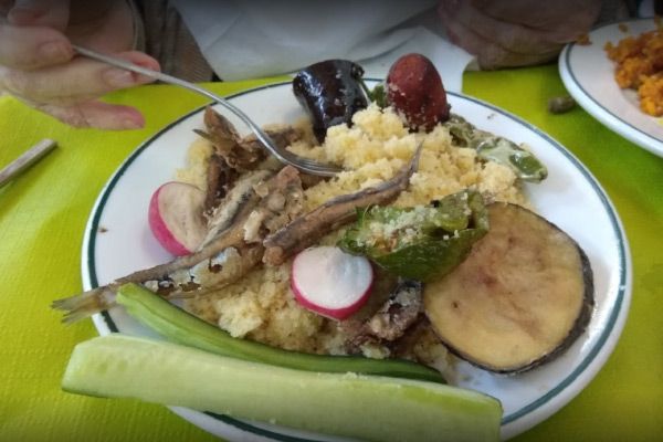 Restaurante Cortijo Blanco puré con ensalada